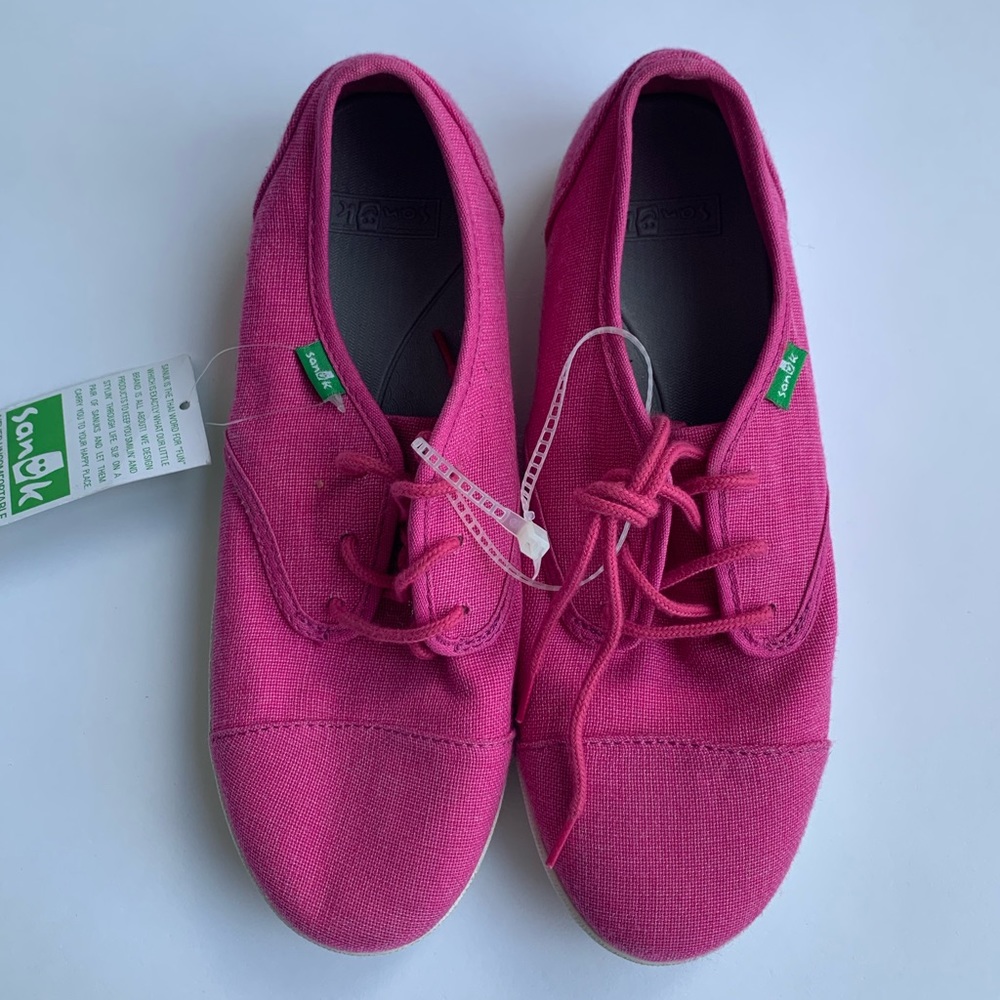 Sanuk shoes size 7